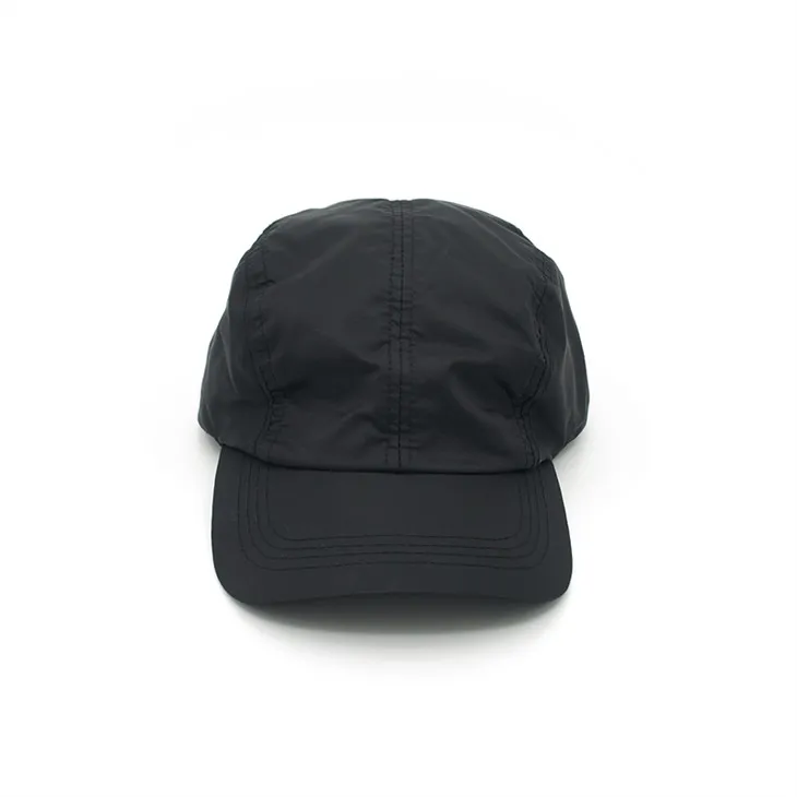 כובעי פוליאסטר שחורים