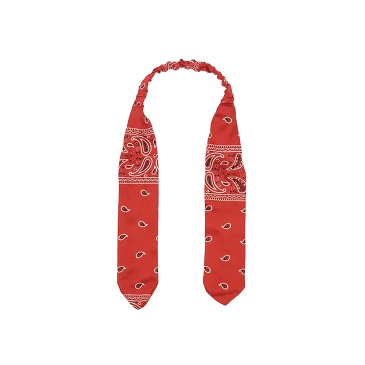 צעיפי פולי בצבע אדום בוהק