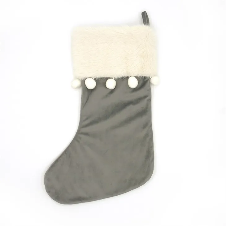 ממלאי גרביים יוקרתיים