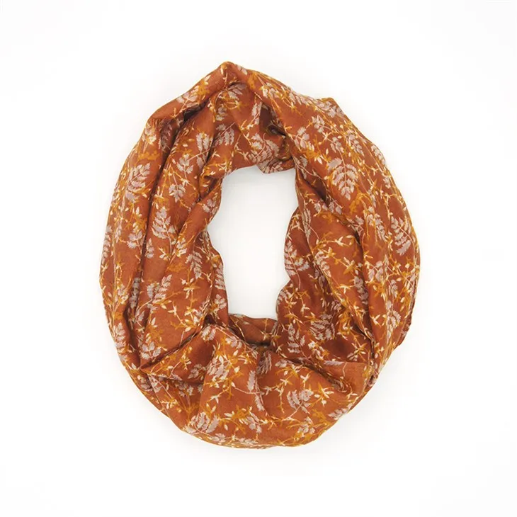 צעיפים פרחוניים אדומים לנשים